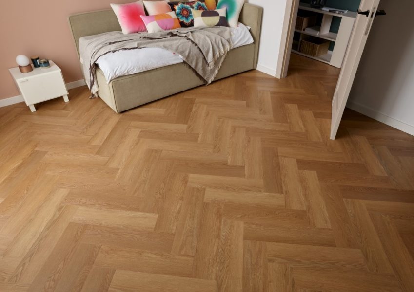 VOX_Rega_MONTANA Oak_6067557